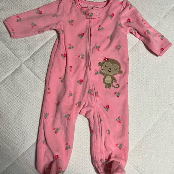 Fleece footed pjs - Picture 3 of 9